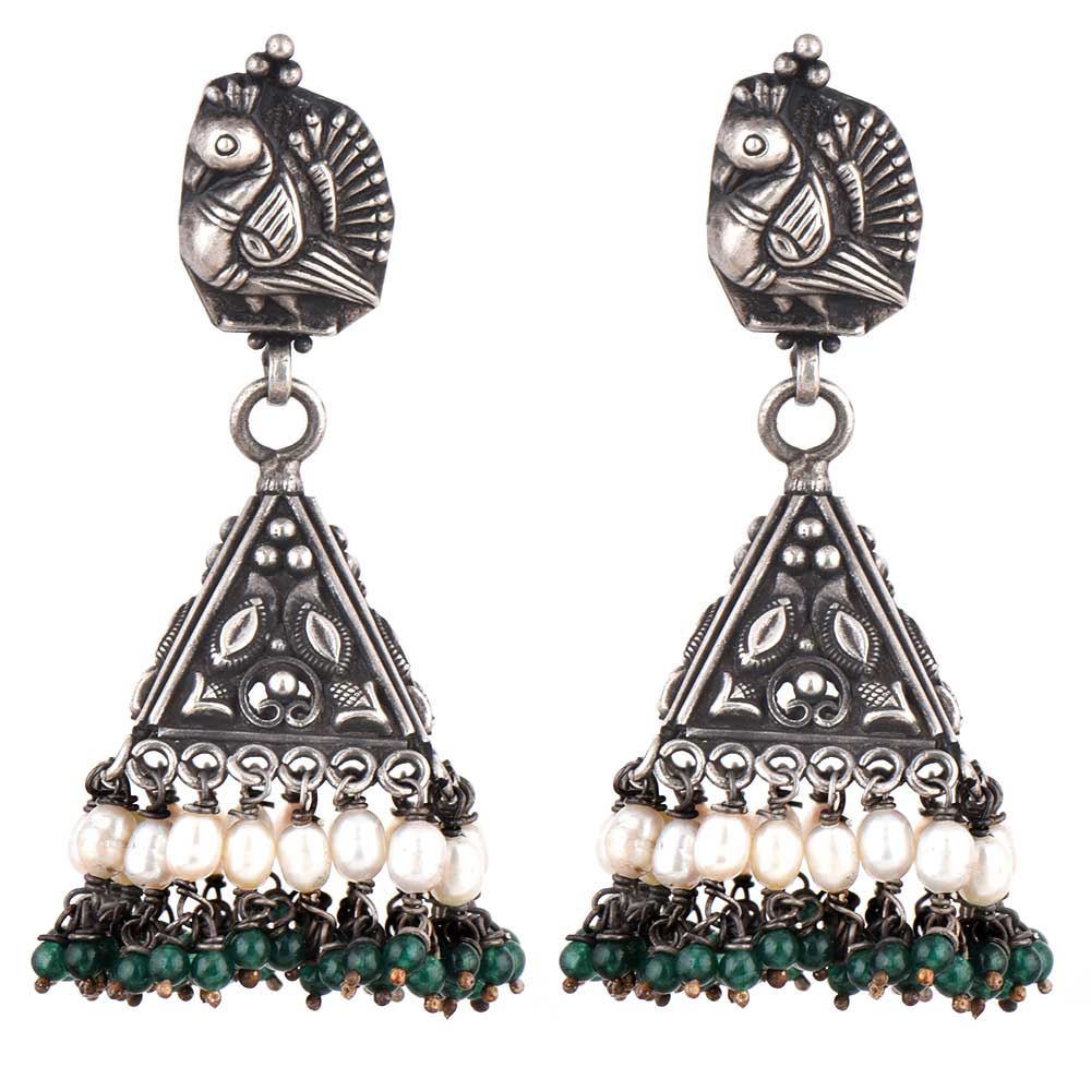 Intricate silver work with Pearl