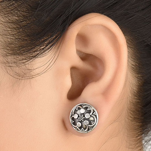 Handcrafted earrings in 92.5 Sterling Silver