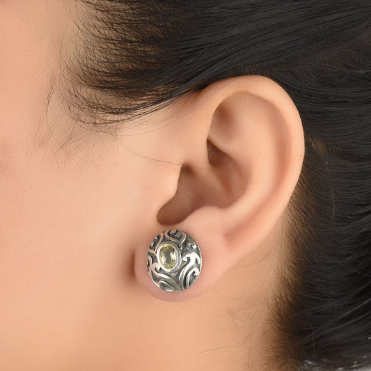 Stud earrings with enamel stone fashion in 92.5 Sterling Silver, carefully crafted and inspired by textile motifs.