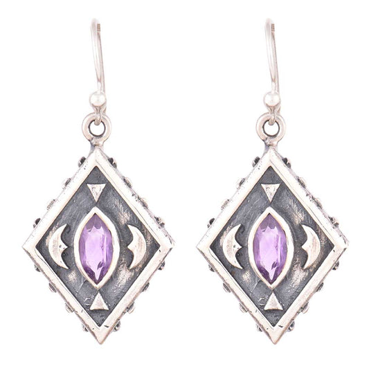 Earrings with kite design purple in 92.5 Sterling Silver, skillfully made and inspired by desert geometry.