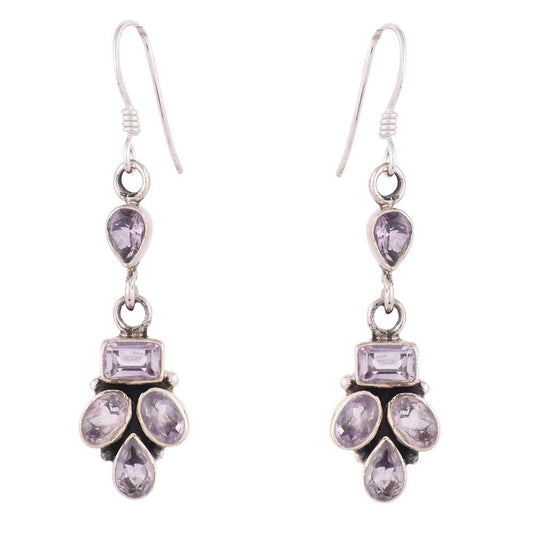 Dangle earrings with amethyst in 92.5 Sterling Silver, skillfully made and inspired by desert geometry.