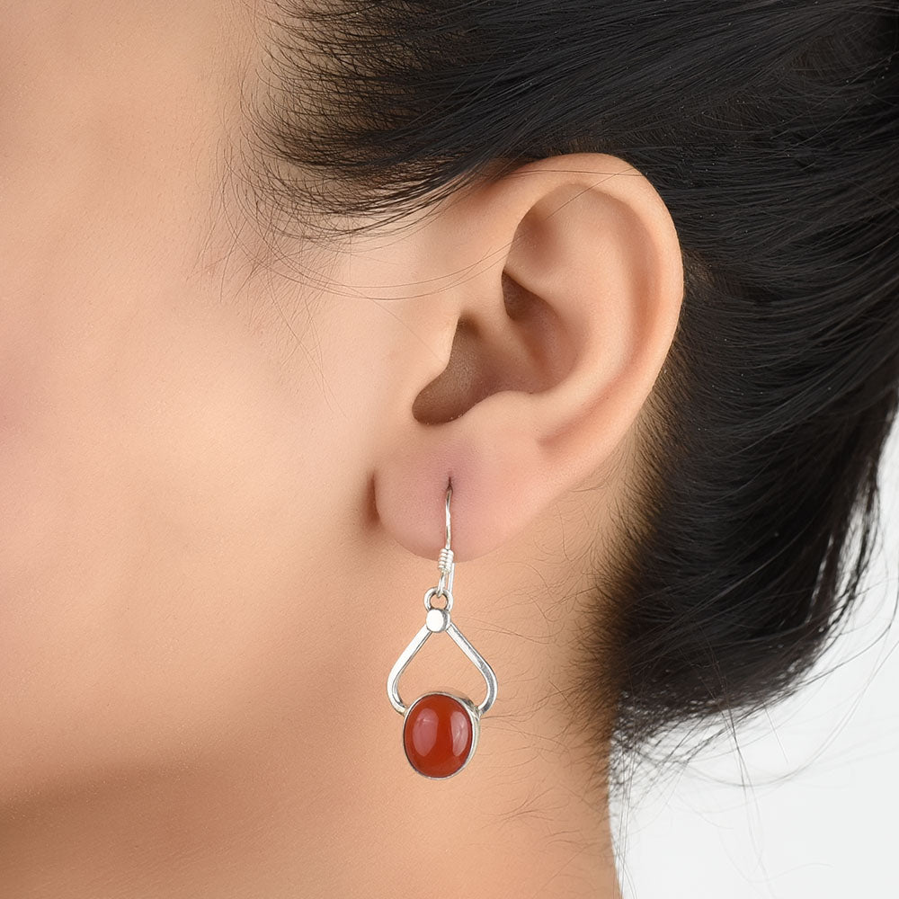 Earrings with carnelian in 92.5 Sterling Silver, carefully crafted and inspired by textile motifs.