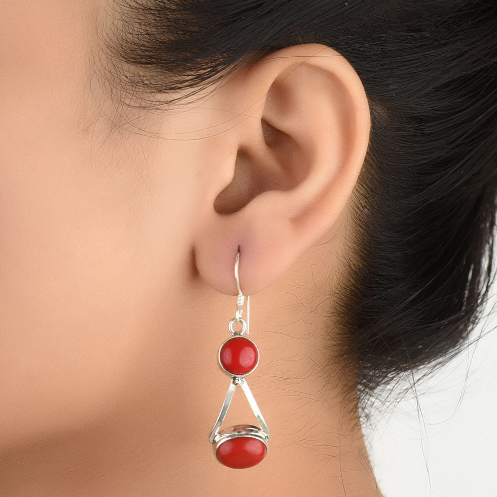Dangle earrings with agate in 92.5 Sterling Silver, patiently handmade and inspired by folk embroidery.