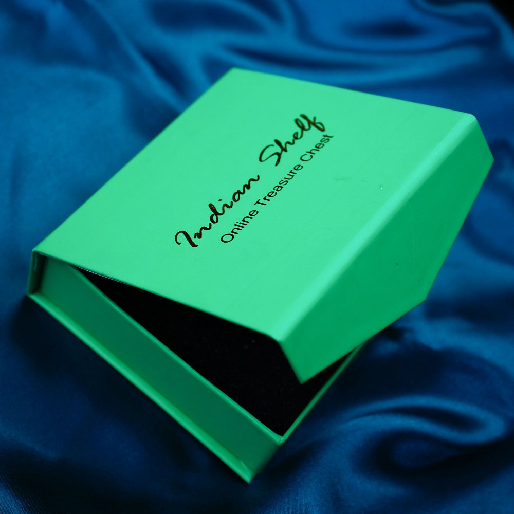 Top view revealing the artisanal oval design and Malachite