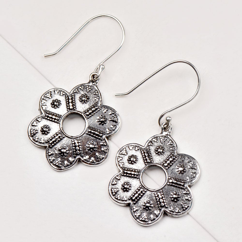 contemporary floral patterns design earrings in 92.5 Sterling Silver
