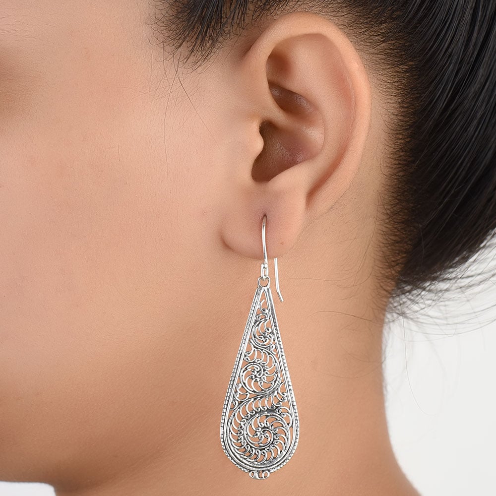 handmade filigree design earrings in 92.5 Sterling Silver