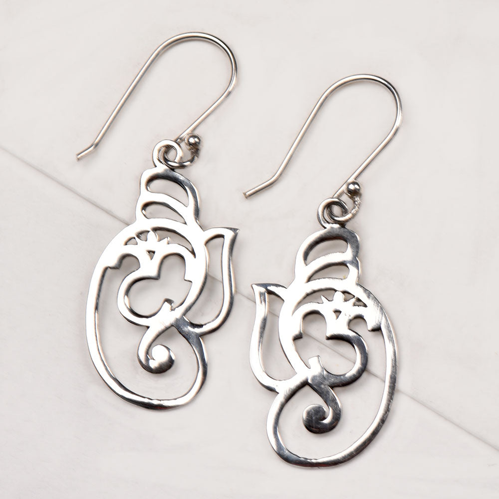 artistic modern fusion of tradition pattern earrings in 92.5 Sterling Silver