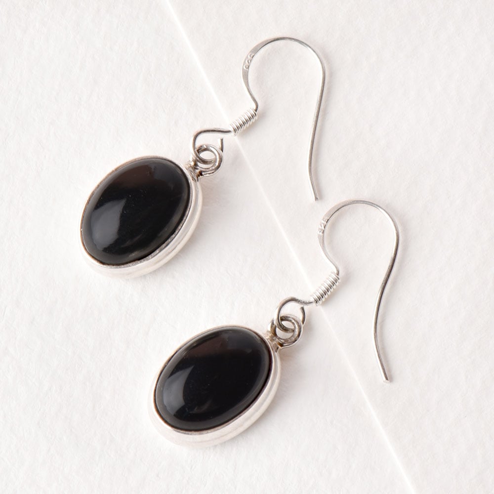 Side view of Noir Onyx earrings in 92.5 Sterling Silver
