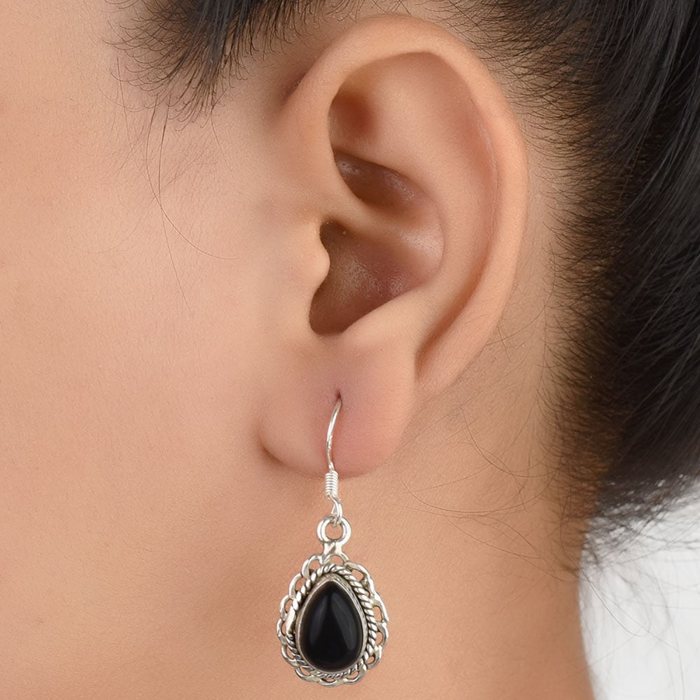 Side view of Reet earrings in 92.5 Sterling Silver