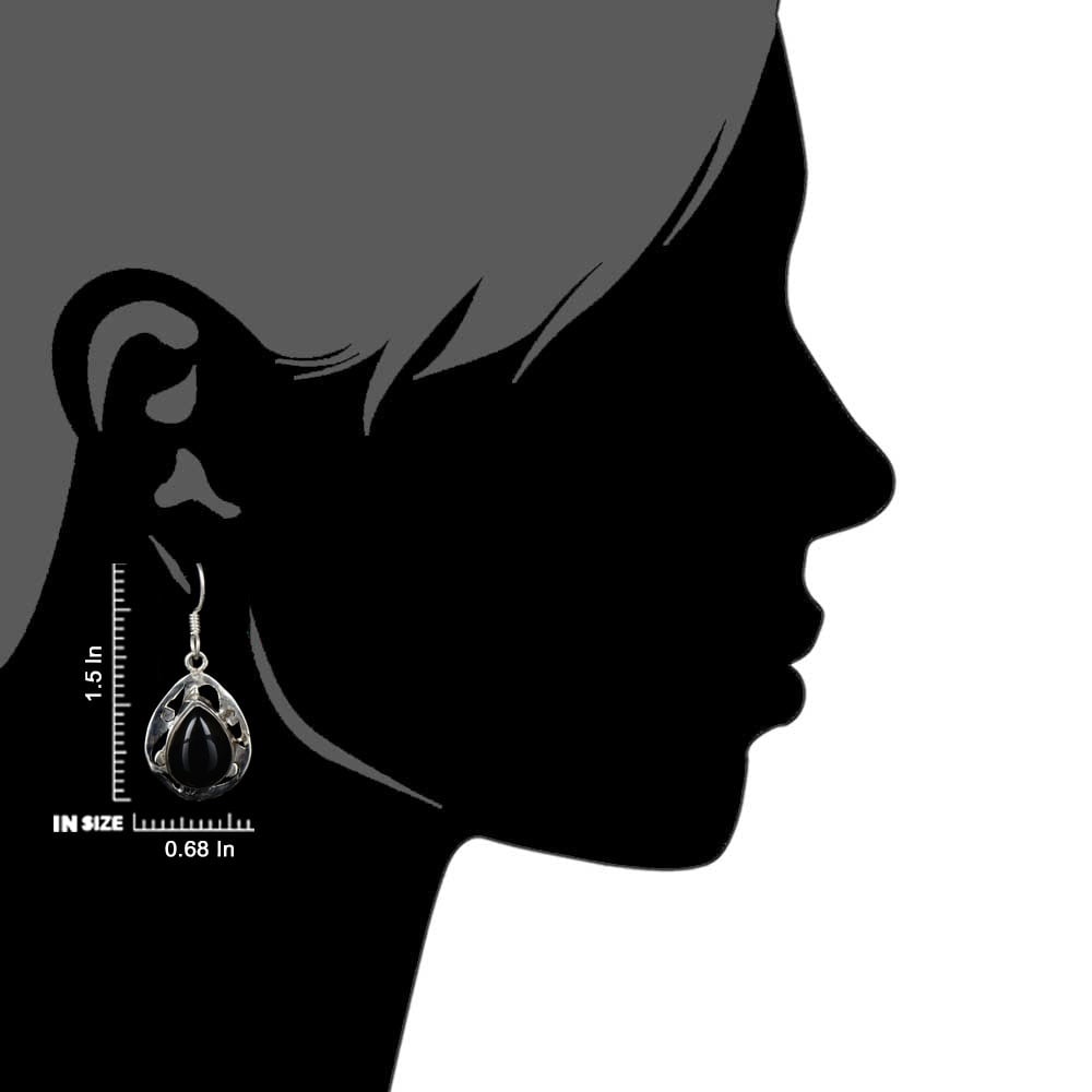 Profile of Noir Onyx earrings in 92.5 Sterling Silver
