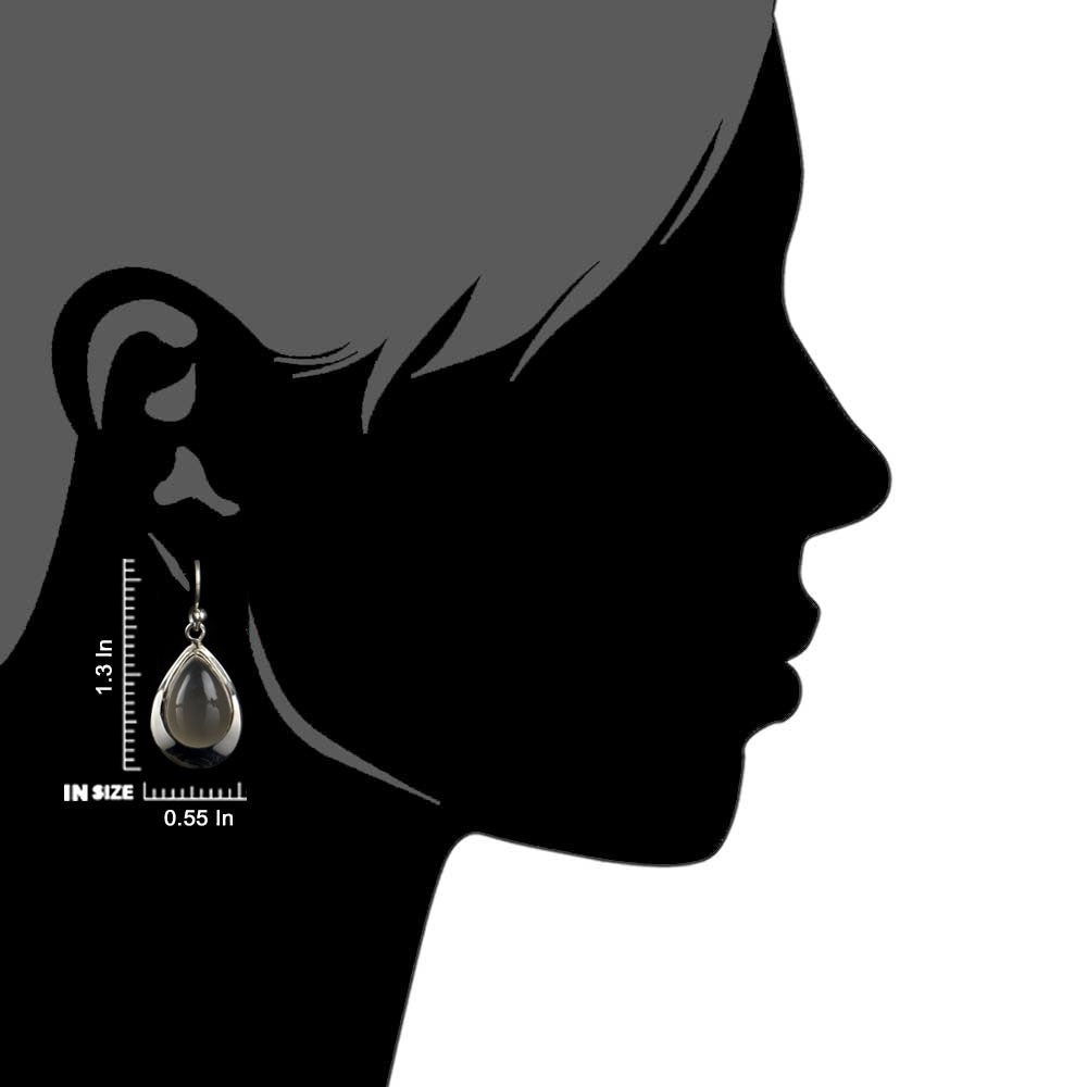 Front view of Reet earrings in 92.5 Sterling Silver
