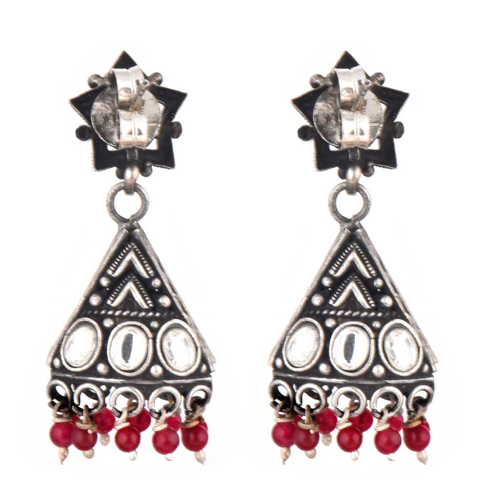 Side angle showing Amethyst & Garnet shape and texture
