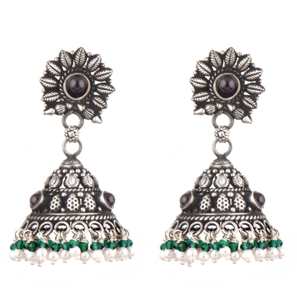 Side profile showing Onyx & Green Onyx & Black Onyx on the jhumki earrings