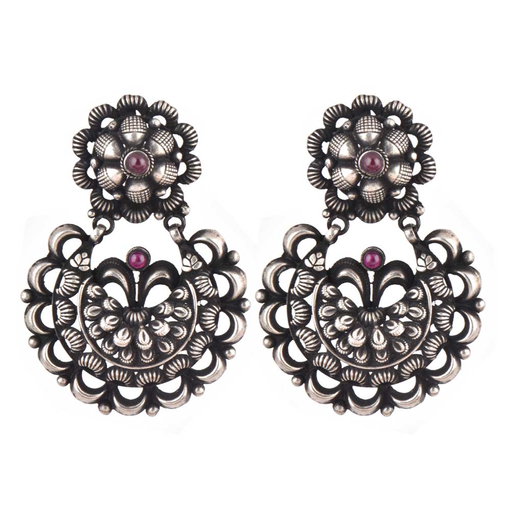 Intricate silver work with Amethyst