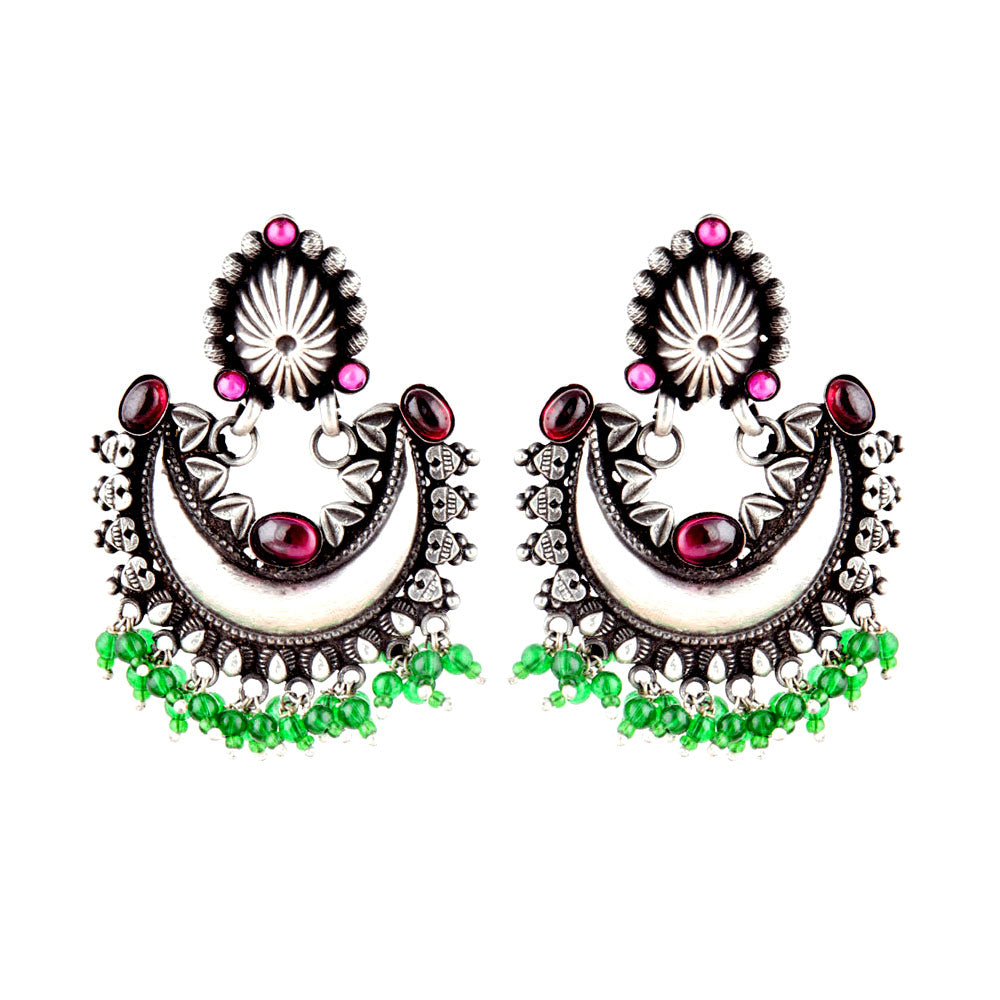 Handcrafted earrings with heritage design