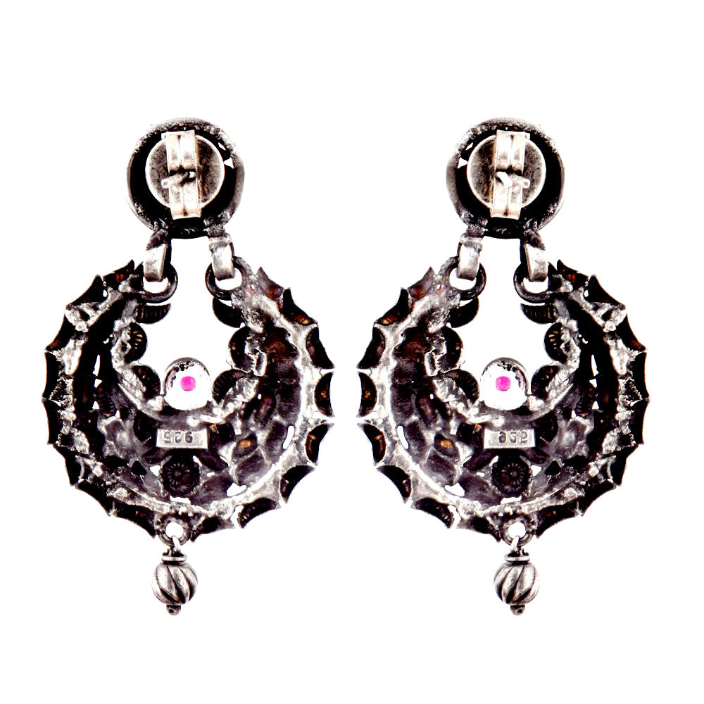 Elegant design in 92.5 Sterling Silver