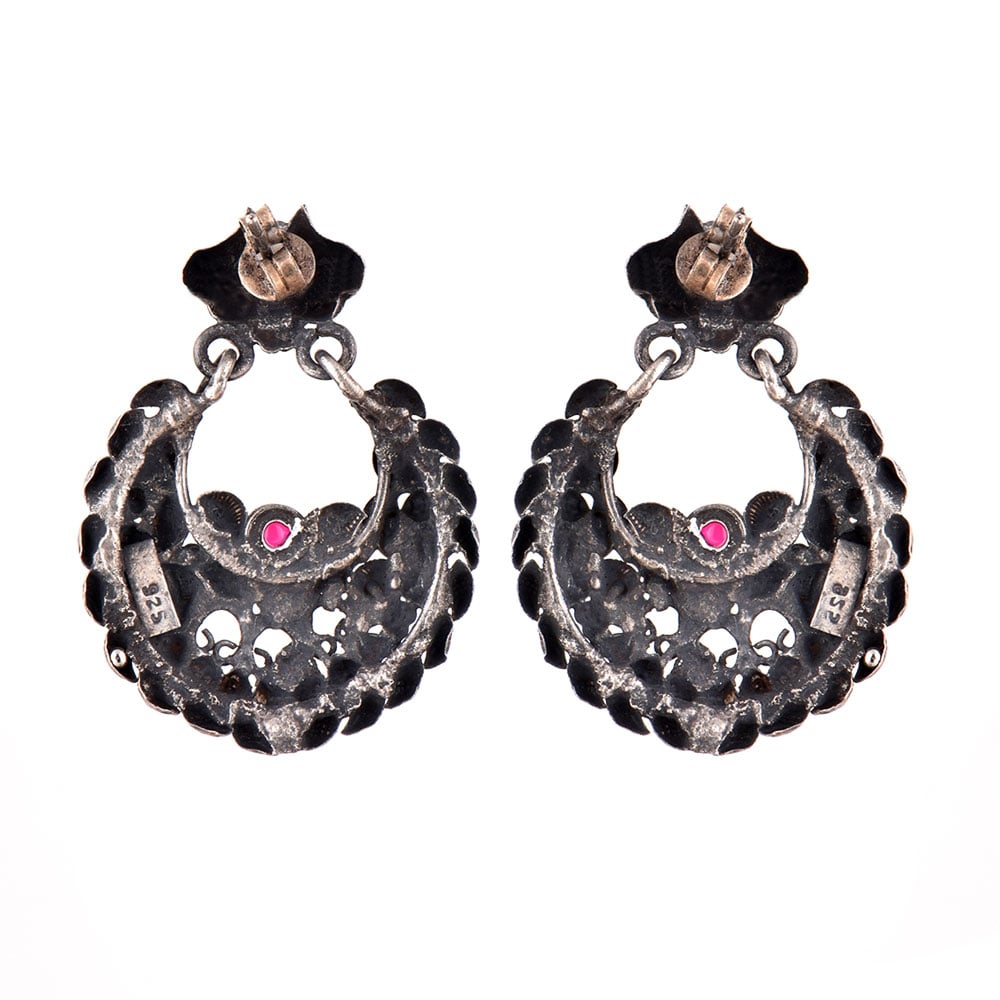 Elegant design in 92.5 Sterling Silver