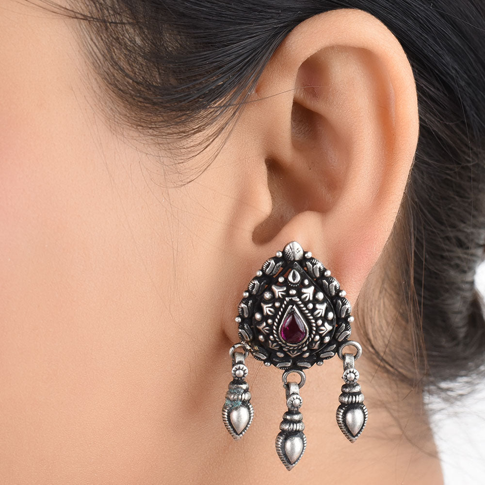 Handcrafted earrings in 92.5 Sterling Silver