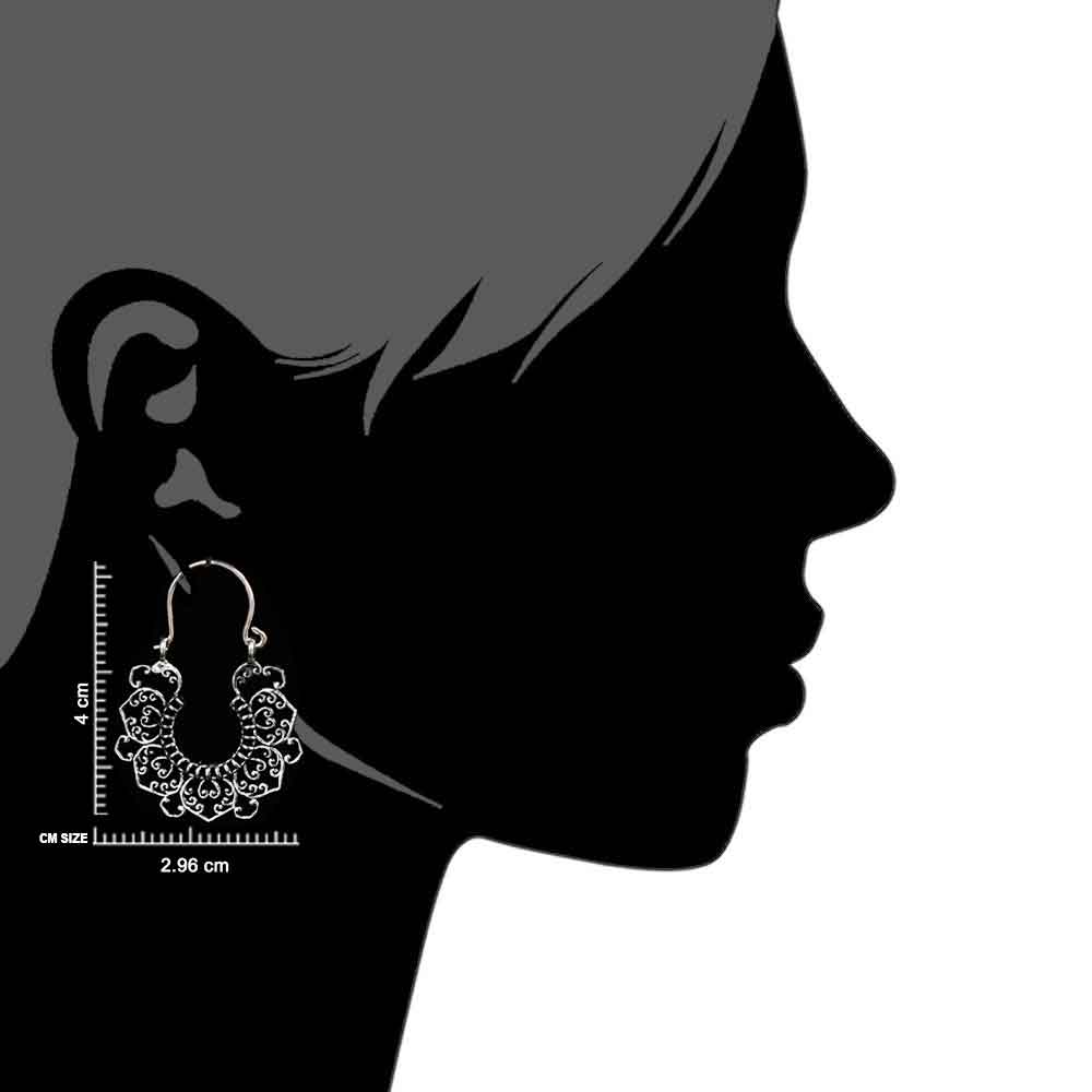 Side angle showing Filigree Heart shape and texture