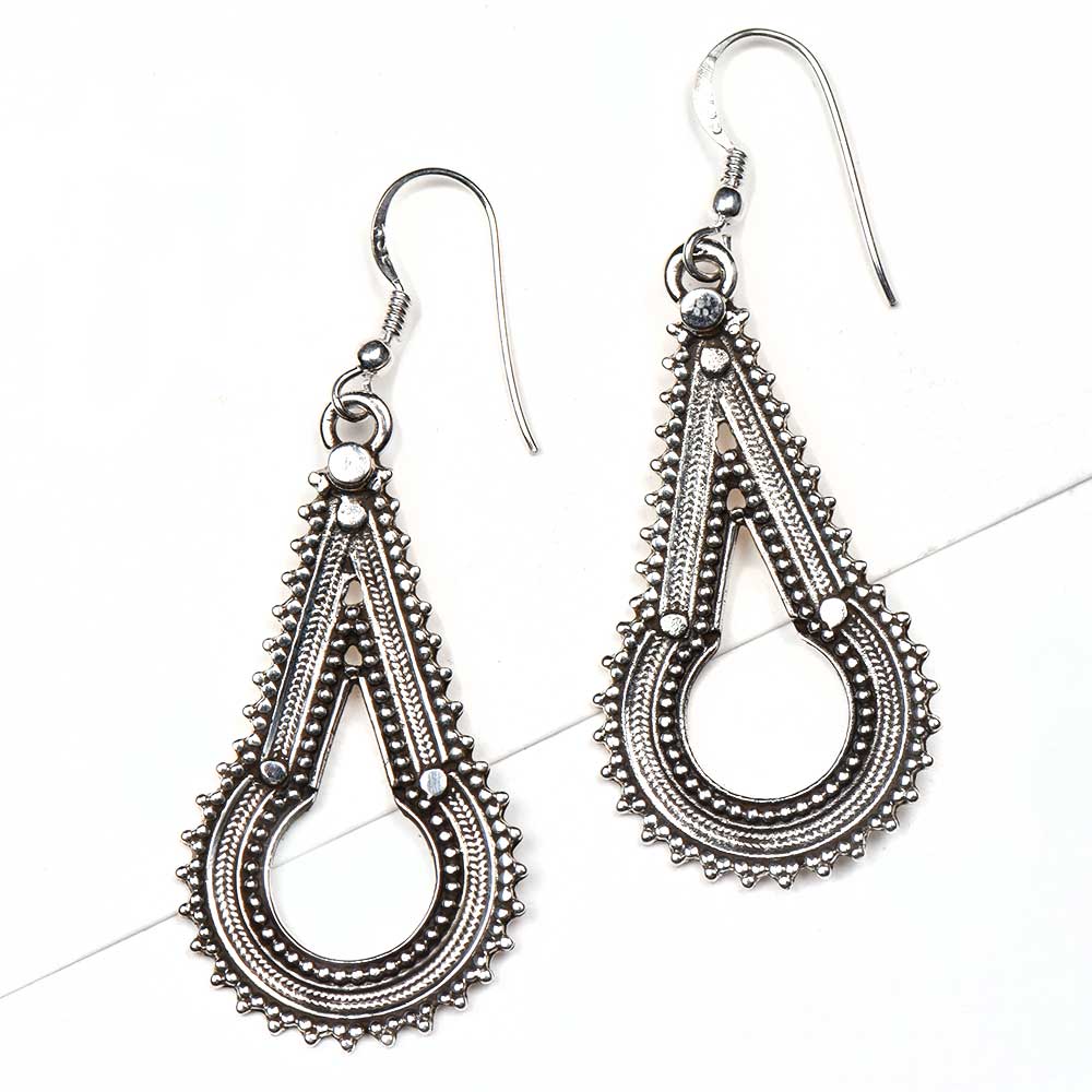 Side view showing drop design on Reet dangle earrings