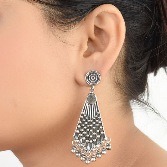 Front view of Reet triangle earrings in 92.5 Sterling Silver