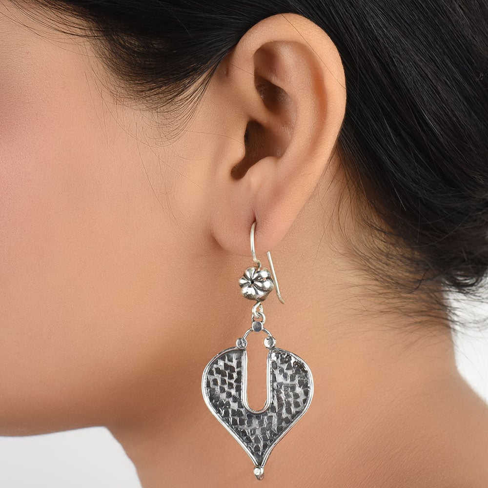 Front view of Vanika leaf earrings in 92.5 Sterling Silver