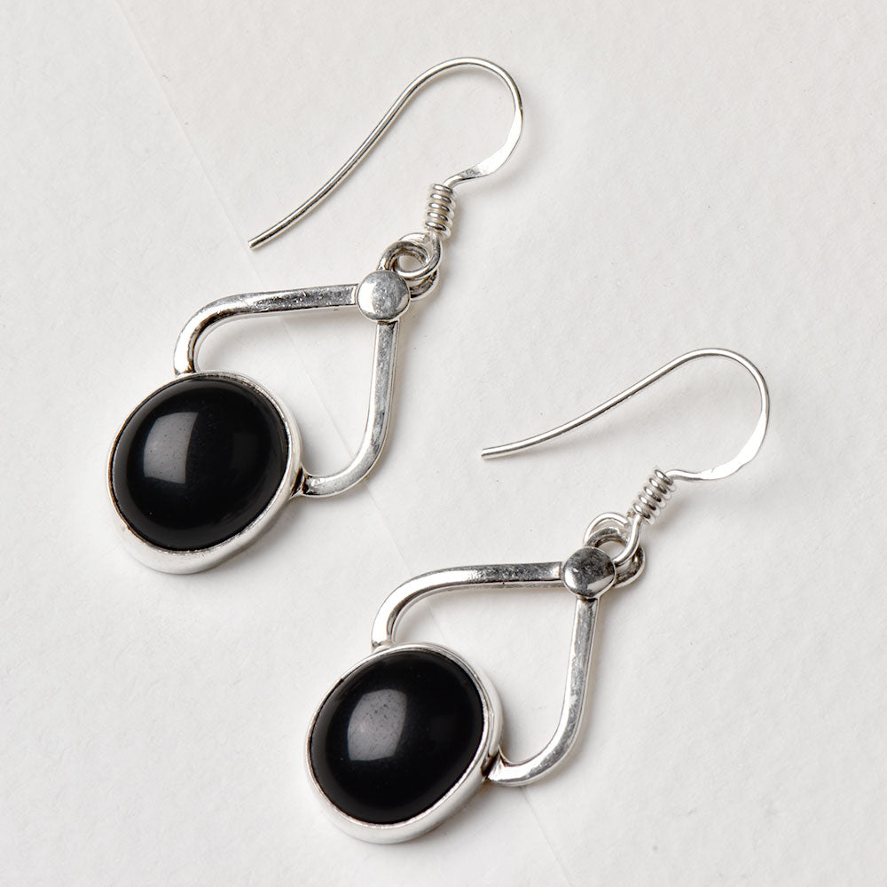 Front view of Reet earrings in 92.5 Sterling Silver