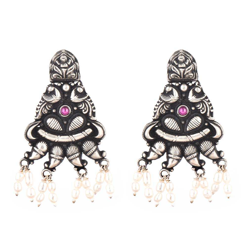 Light-catching surface of 92.5 Sterling Silver peacock earrings